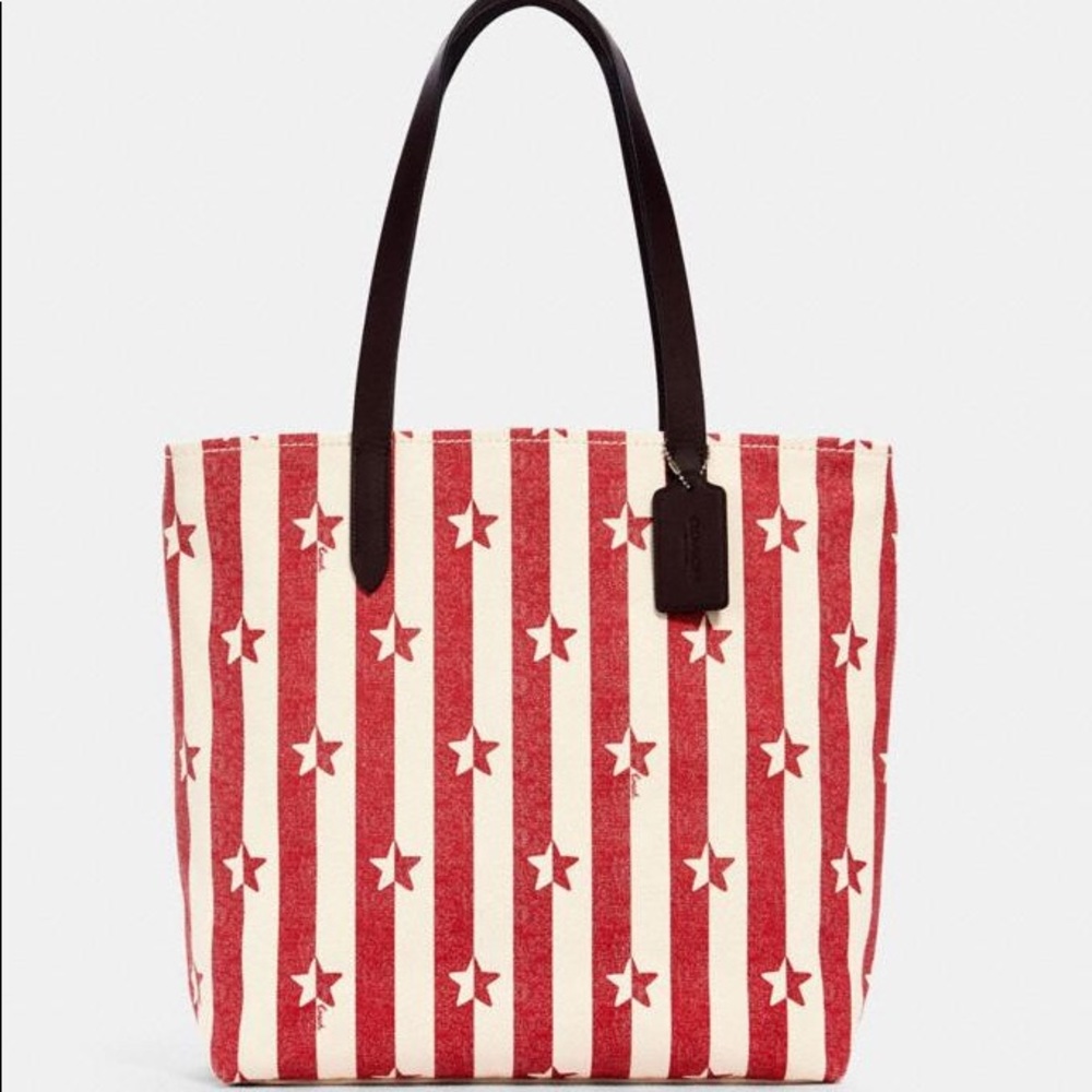🎁Coach Tote With Stripe Star Print